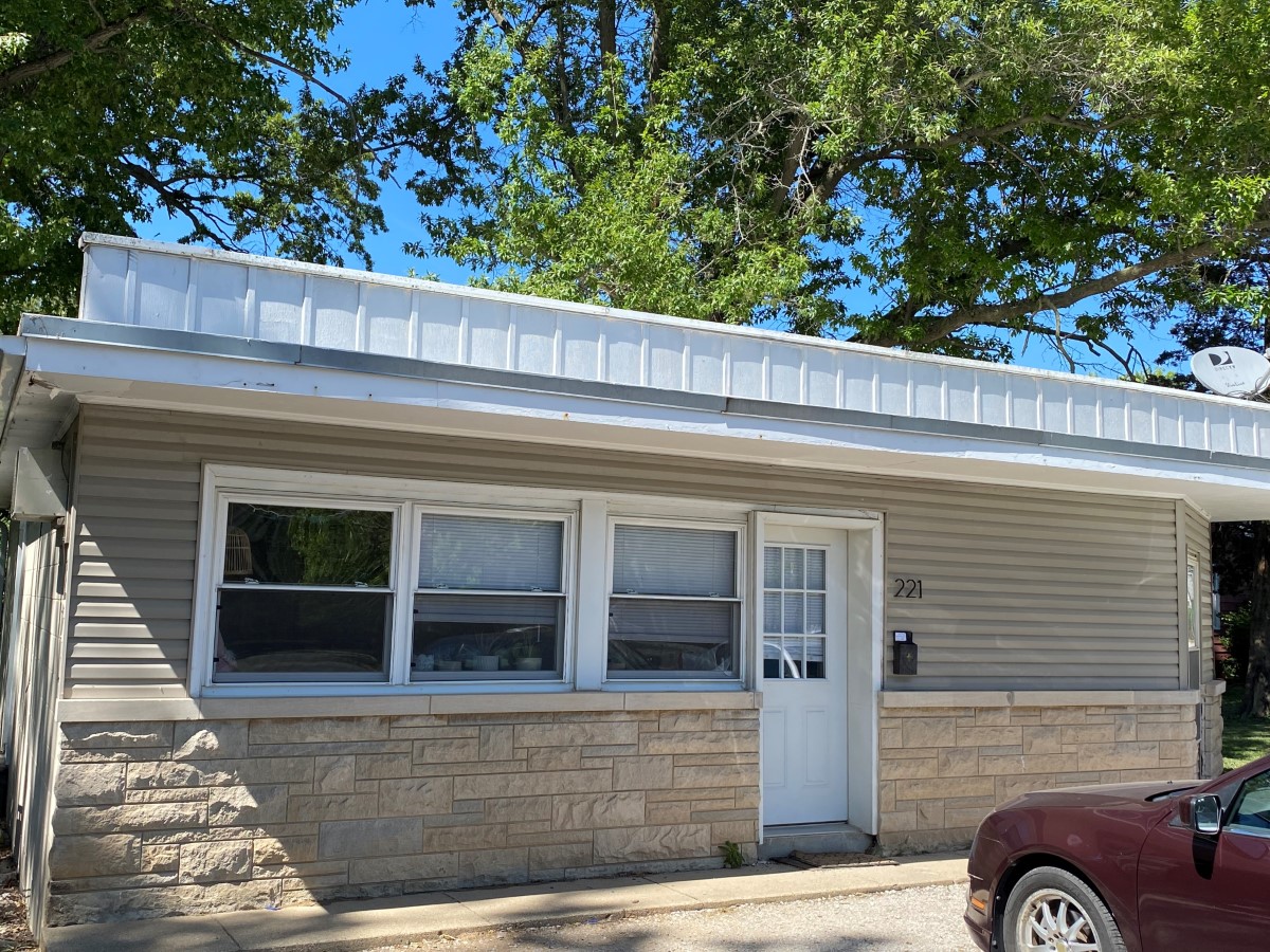 Bowers Rentals 221 Grant Avenue